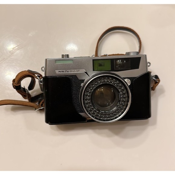 PETRI 7S - Vintage 35mm Film Camera made in Japan in 60's/ Rangefinder Camera/Ci - Picture 2 of 10